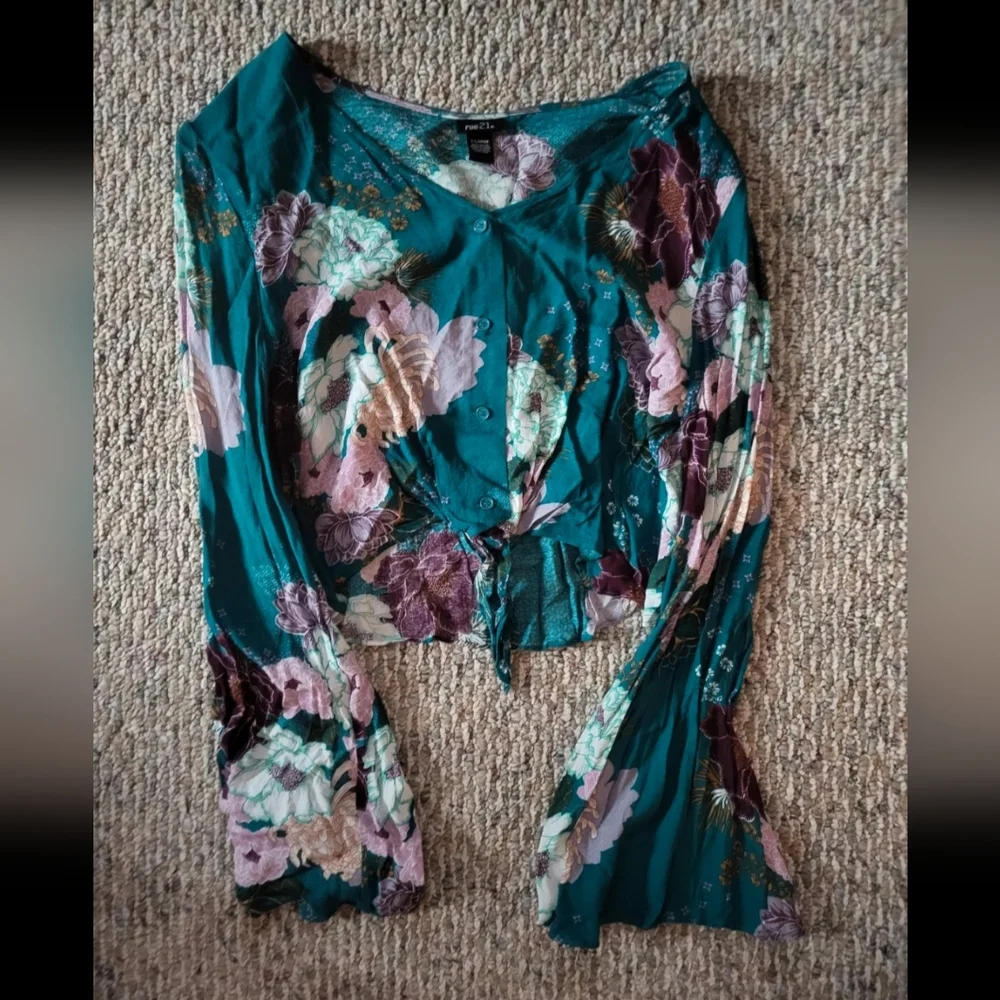 *sold*5/15$ Rue21 crop top size XL - Picture 4 of 4